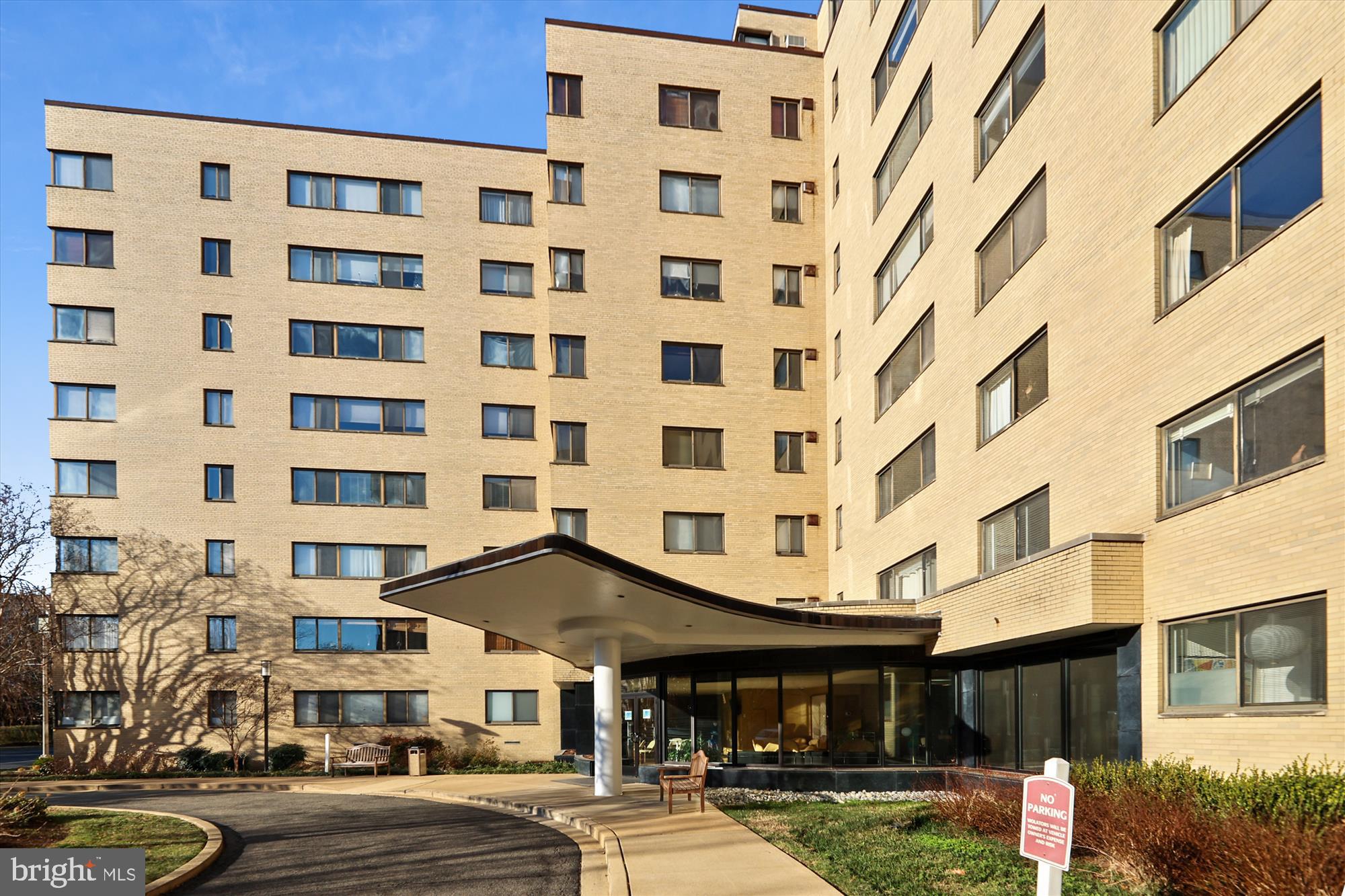 3701 Connecticut Ave NW #305