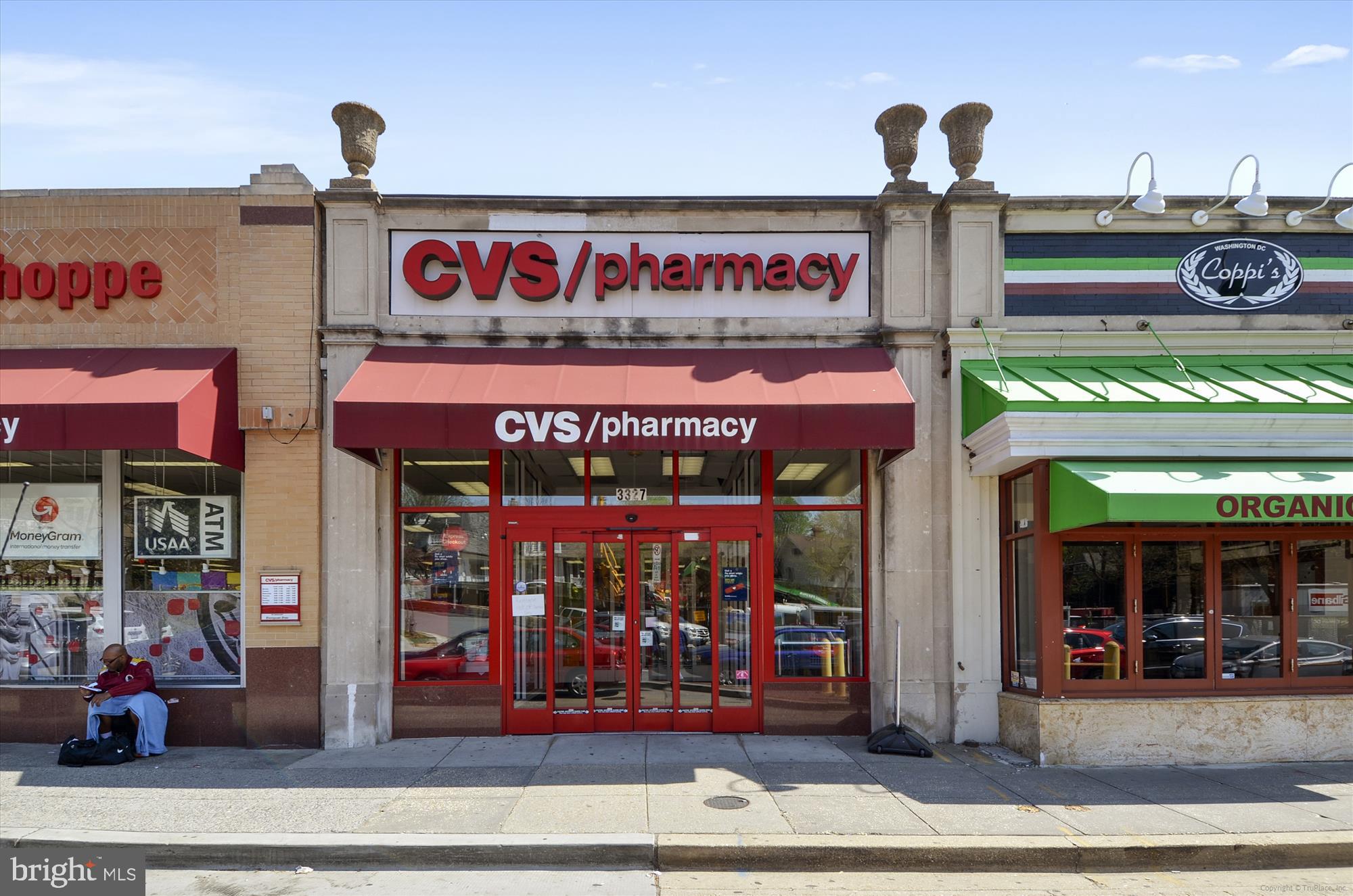 3701 Connecticut Ave NW #305