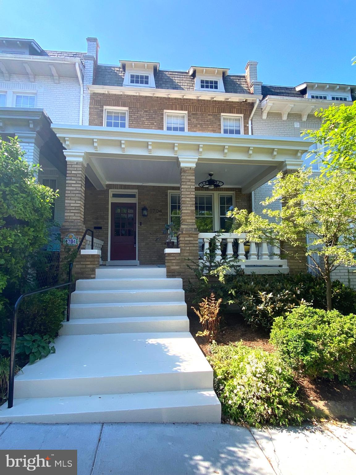 1704 Hobart St NW