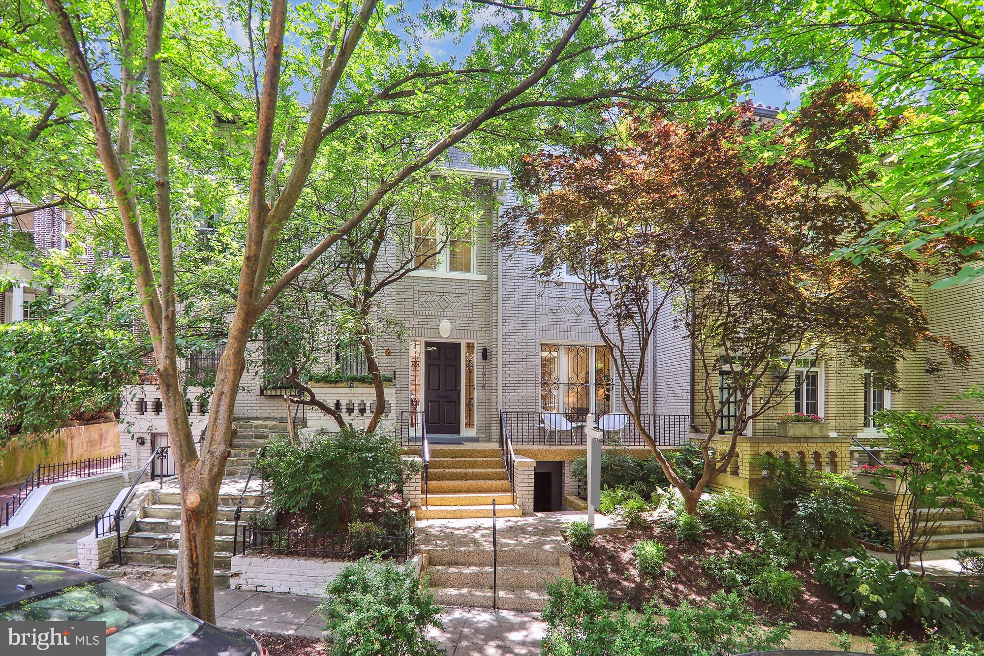 1918 Belmont Rd NW