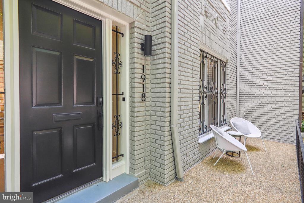 1918 Belmont Rd NW