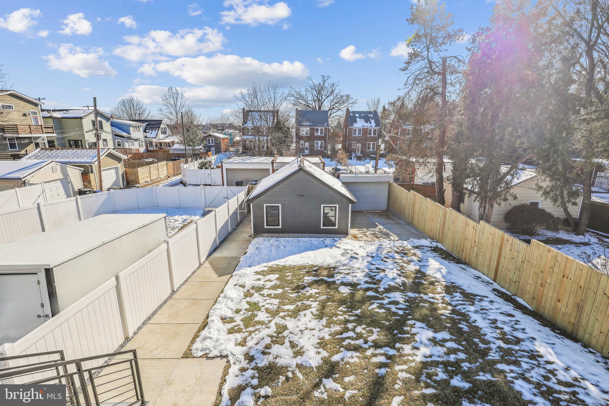 1320 Ingraham St NW