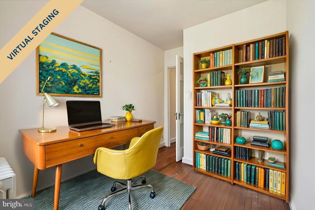 1521 44th St NW