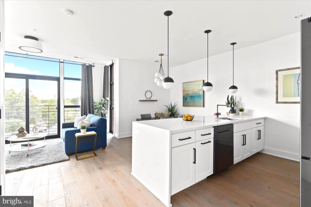 1402 H St NE #405