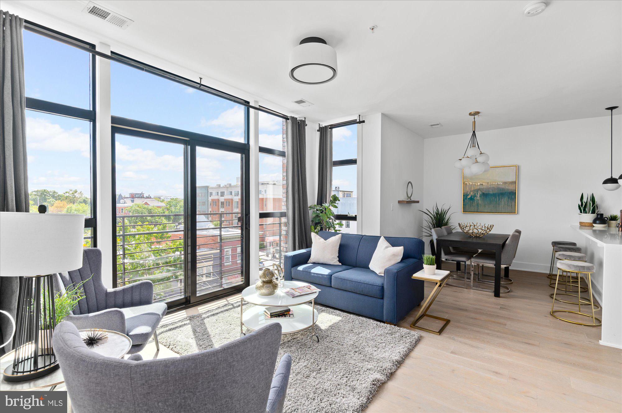 1402 H St NE #405