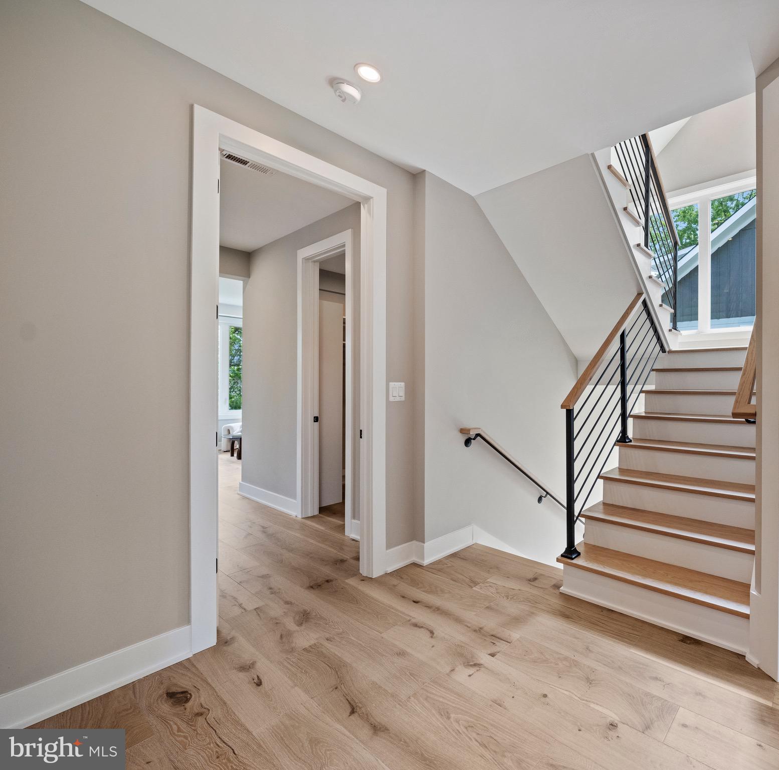 1426 Irving St NE