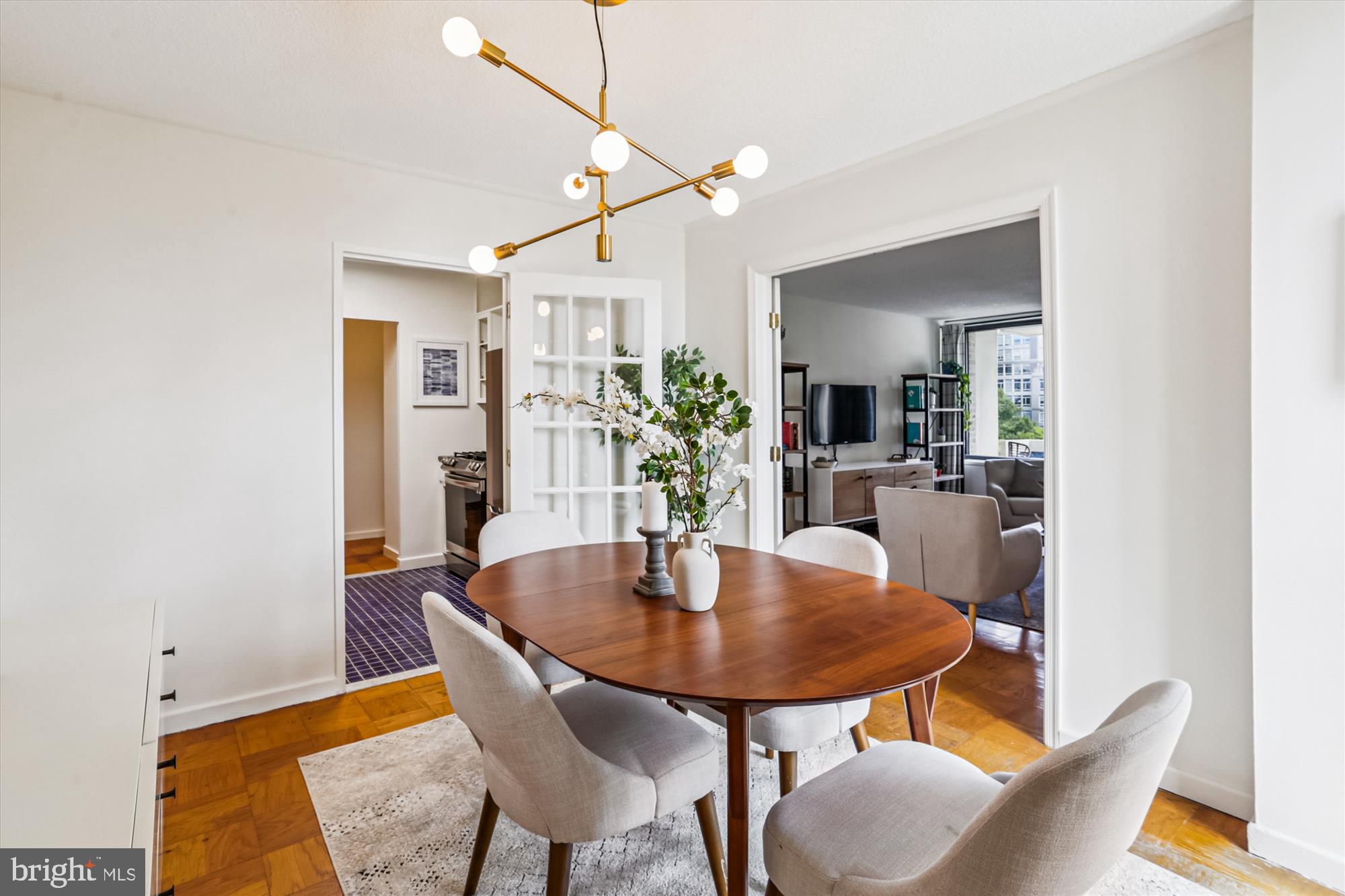 300 M STREET SW N400