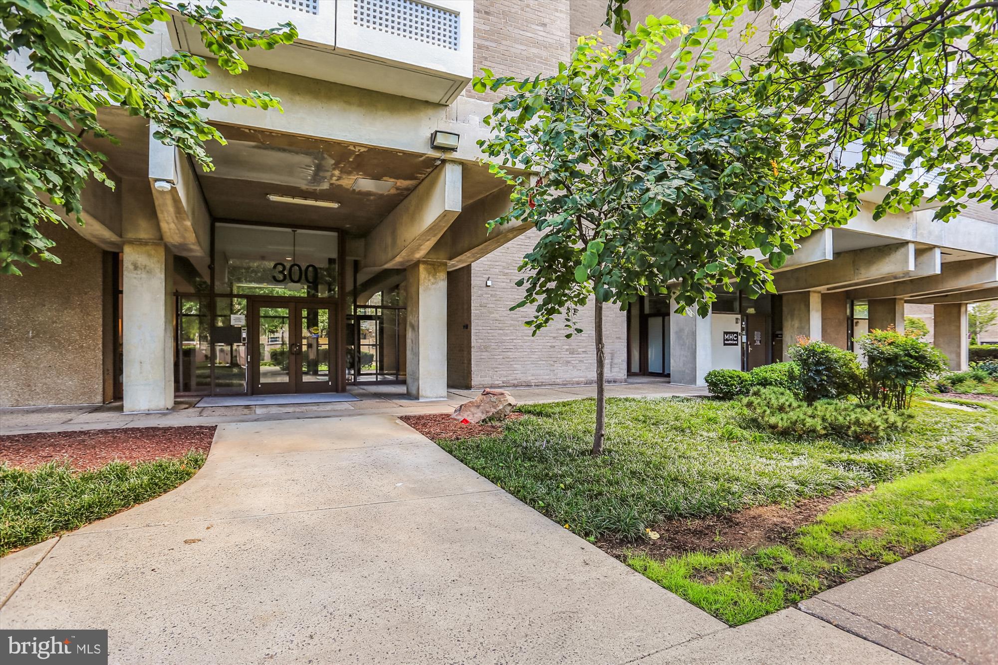 300 M STREET SW N400