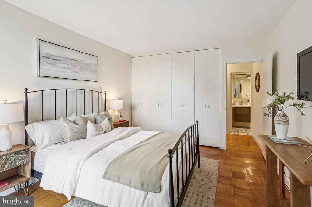300 M STREET SW N400