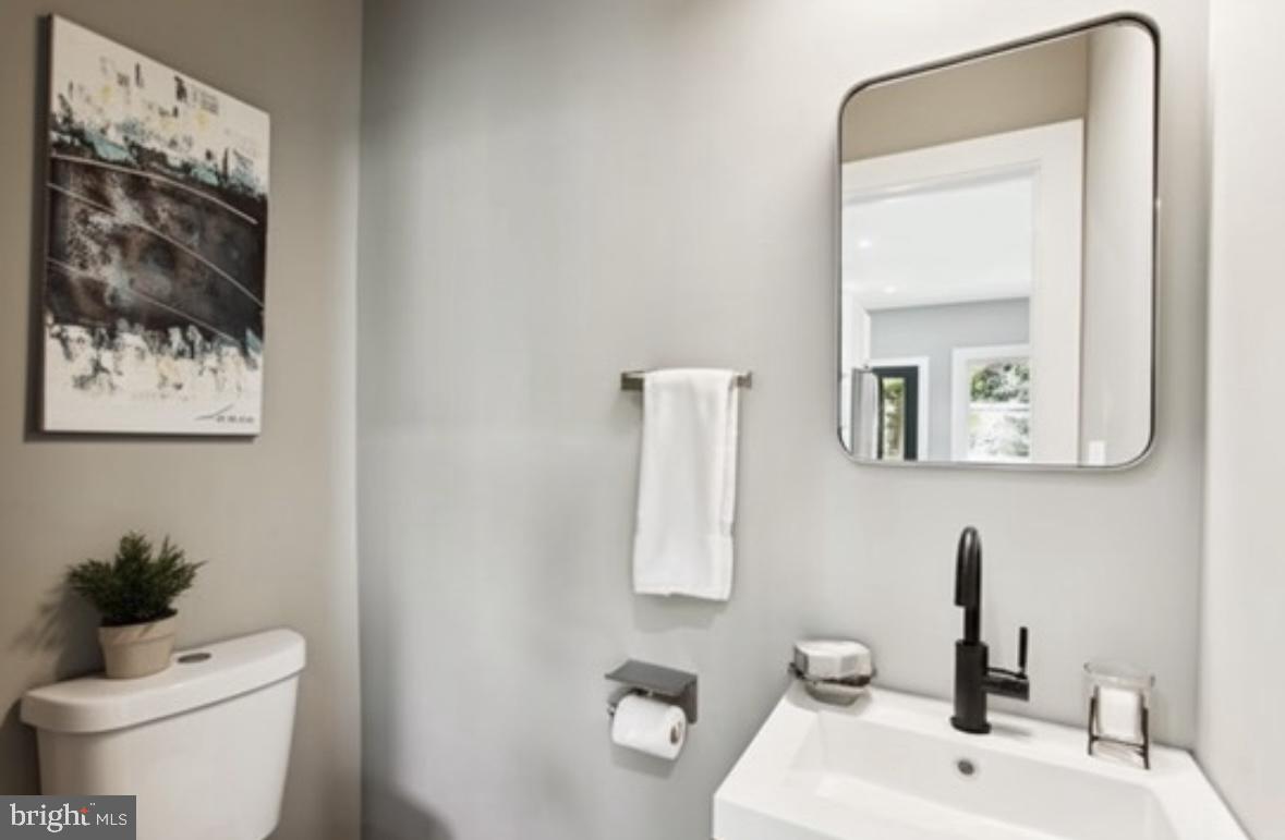 1014 KEARNY STREET NE