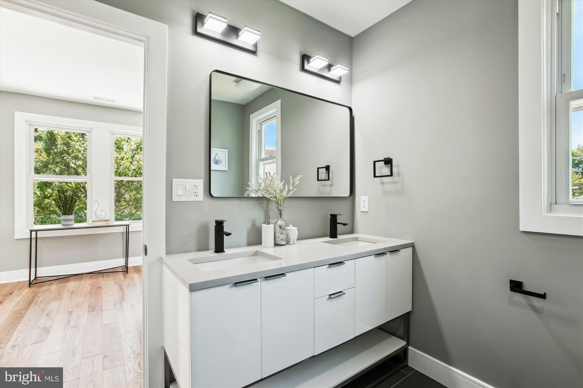 1014 KEARNY STREET NE