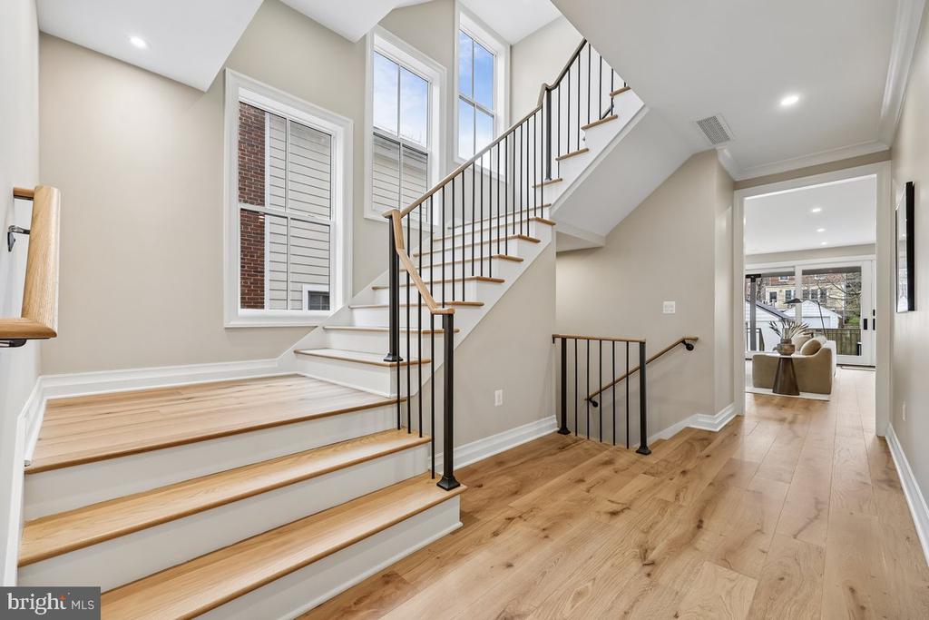 6145 31ST STREET NW