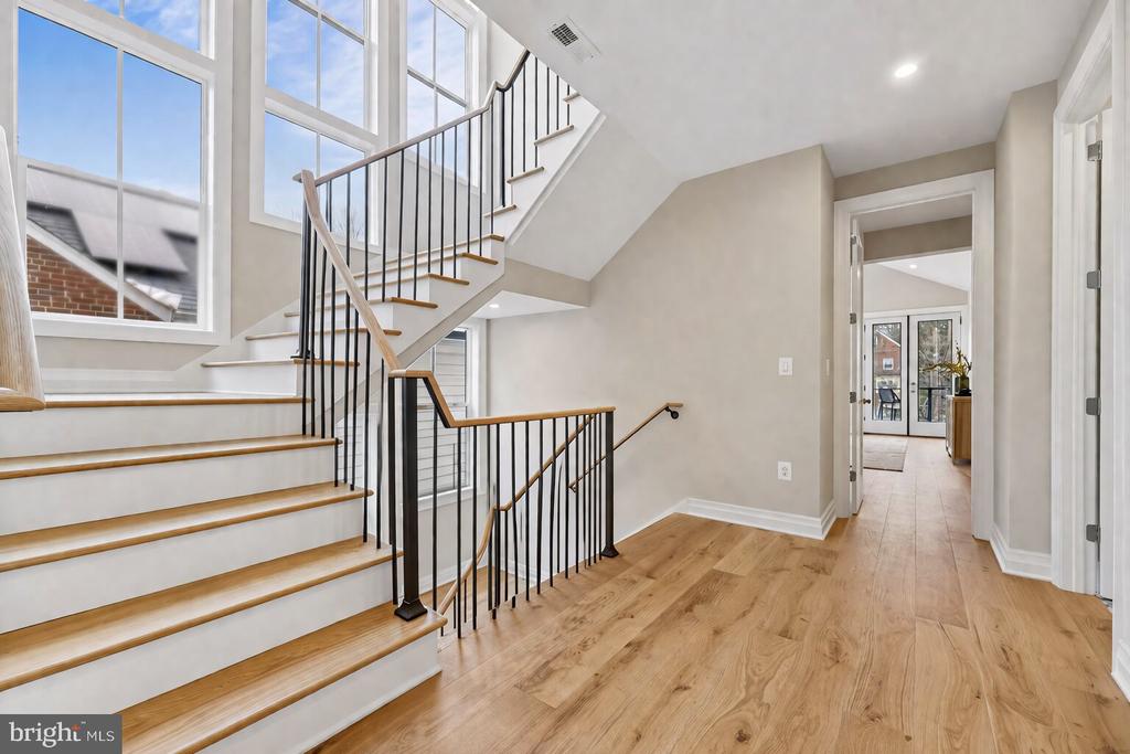 6145 31ST STREET NW