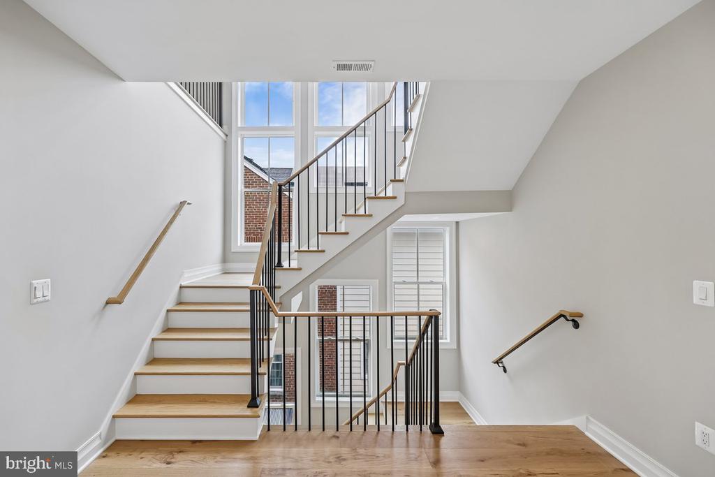 6145 31ST STREET NW