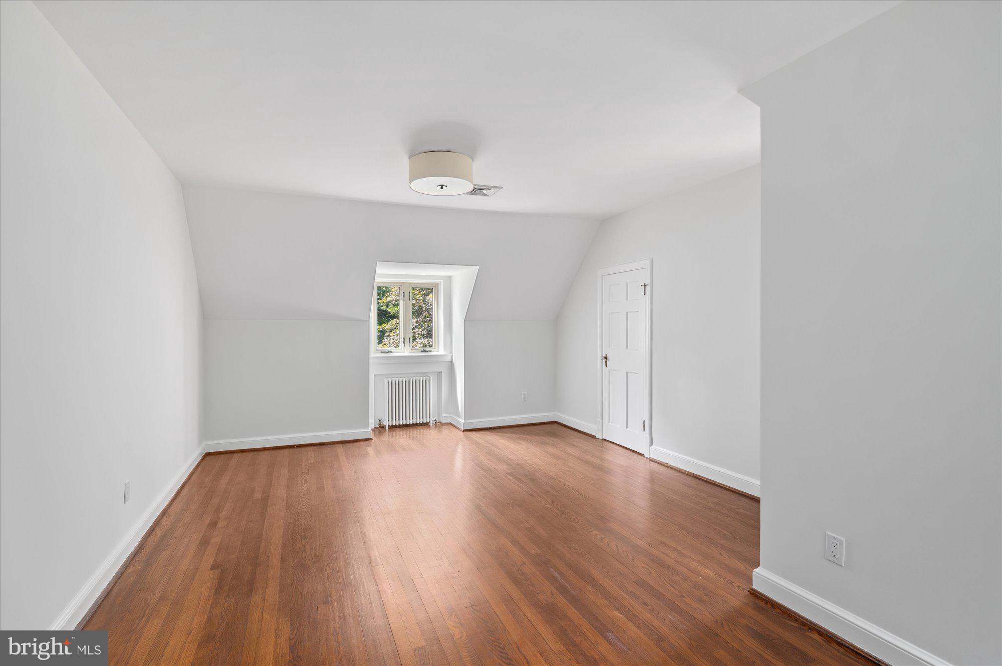 1215 HIGHLAND DRIVE