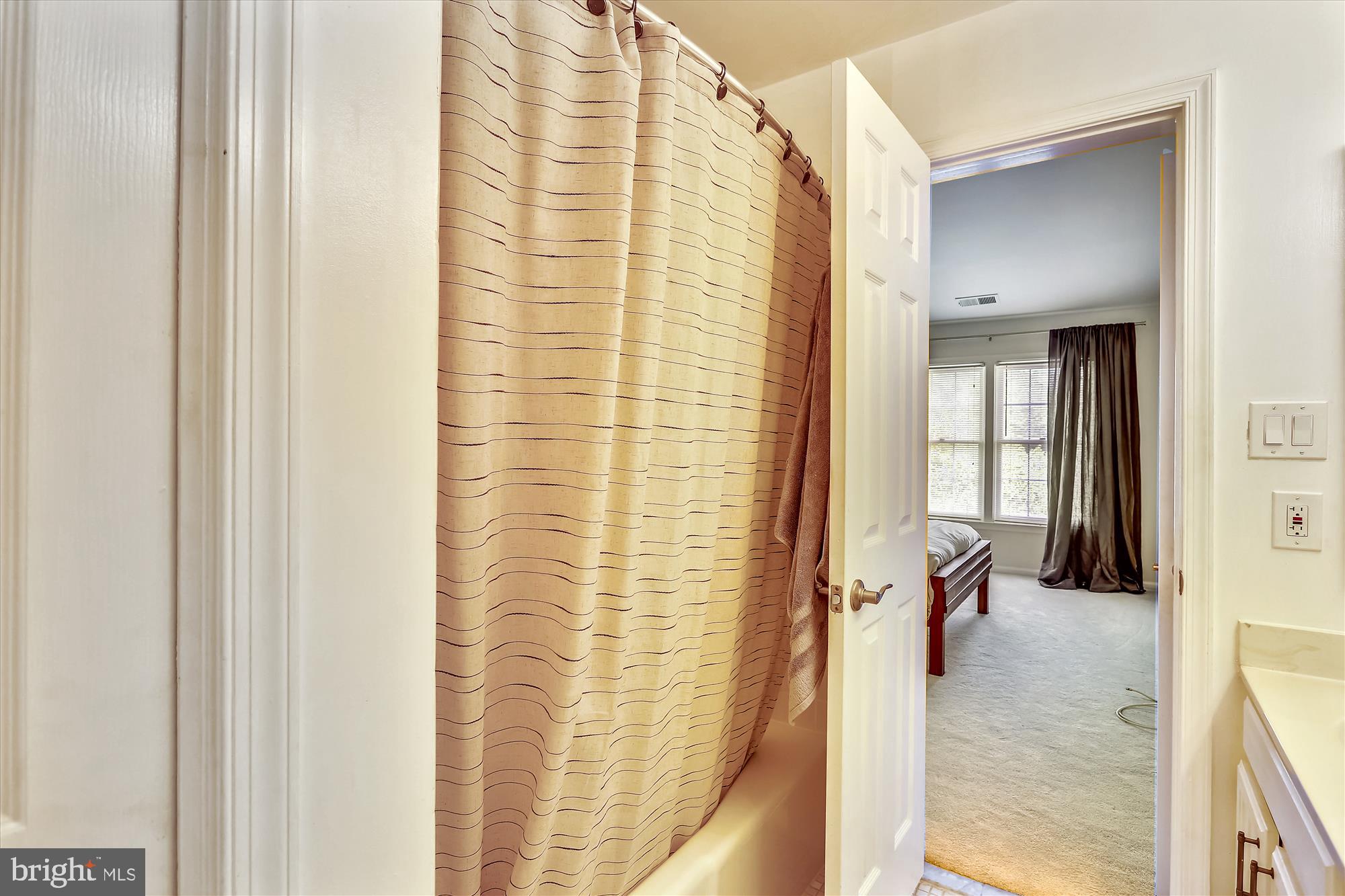 10717 Kings Riding WAY Unit: 301