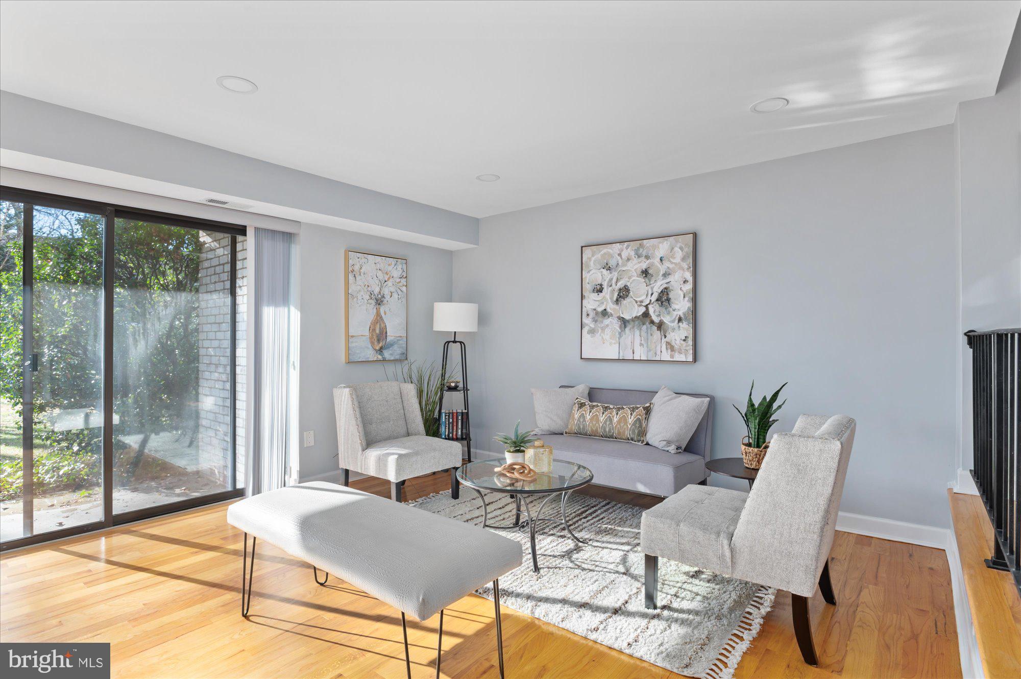 10853 Amherst AVENUE Unit: 1