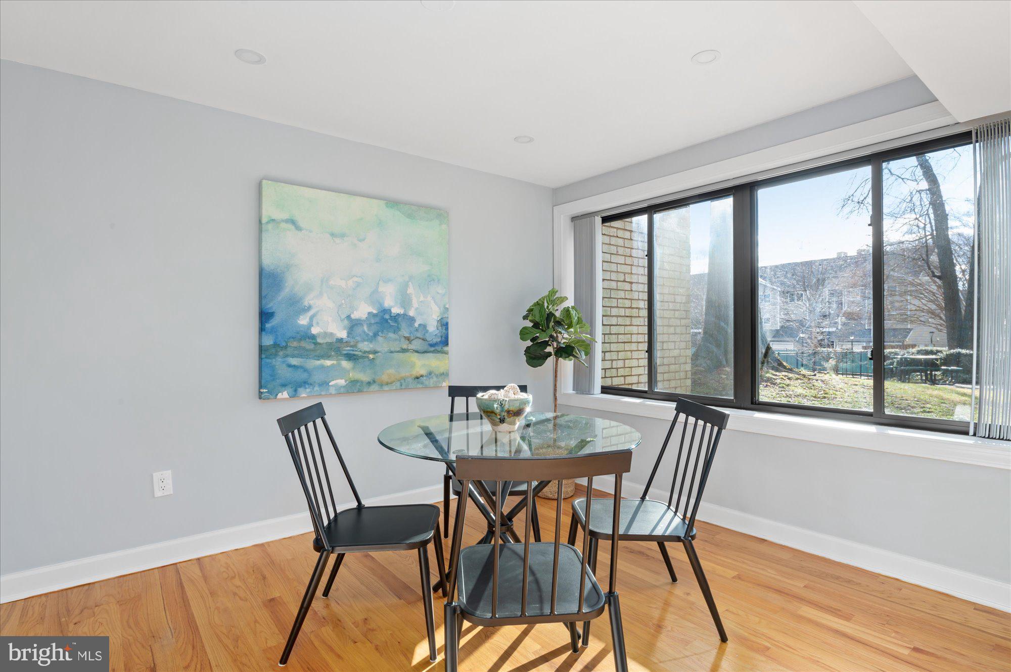 10853 Amherst AVENUE Unit: 1