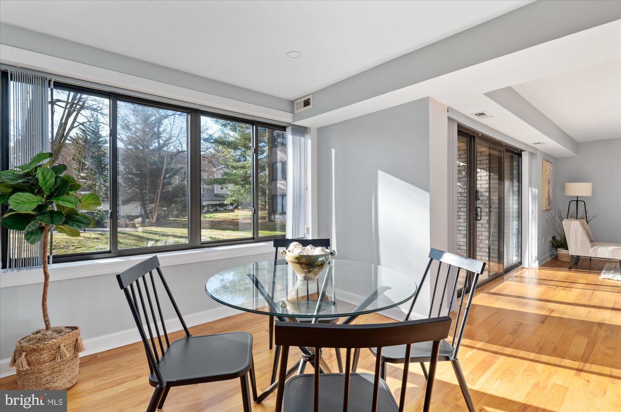 10853 Amherst AVENUE Unit: 1