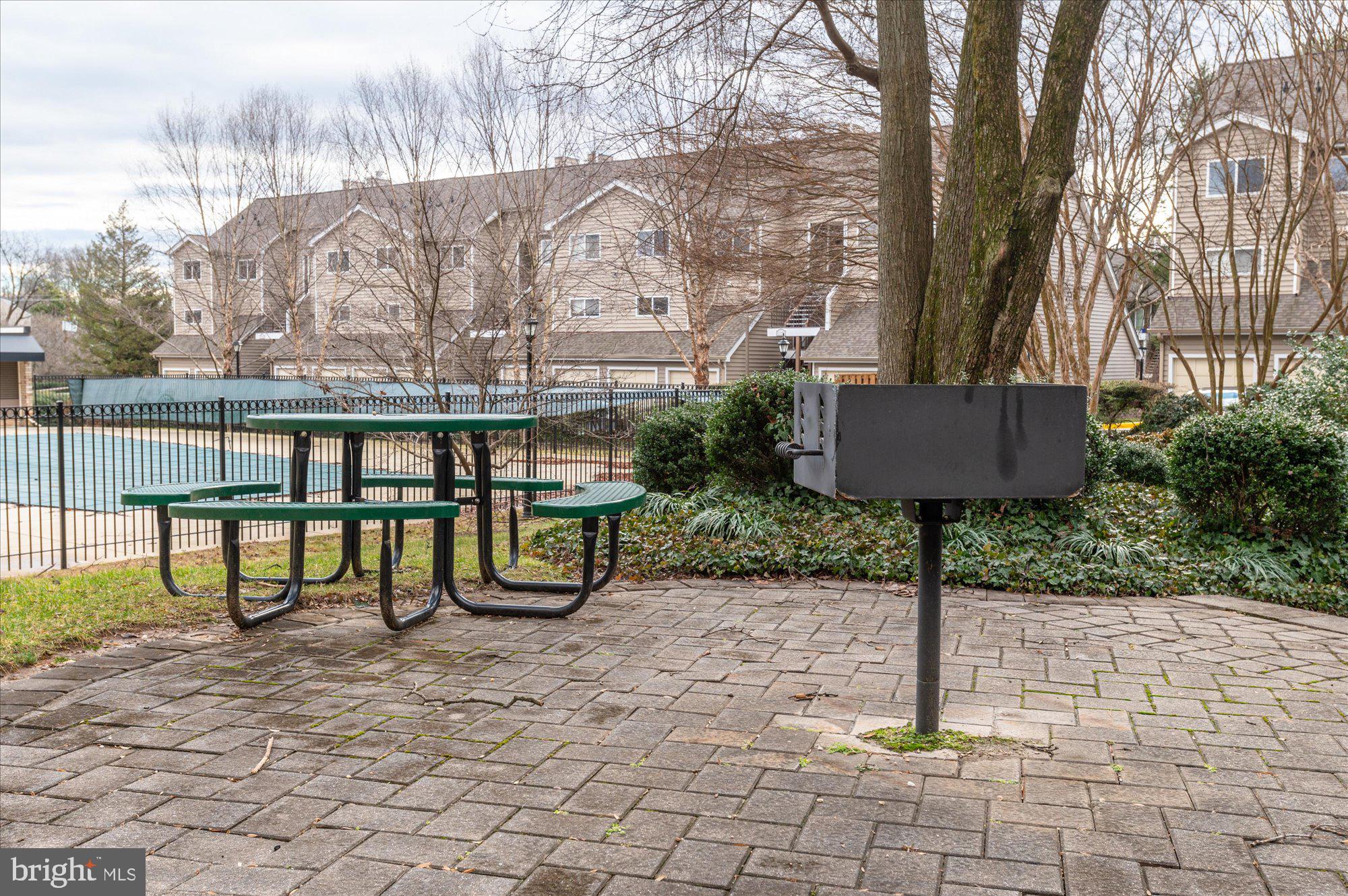 10853 Amherst AVENUE Unit: 1
