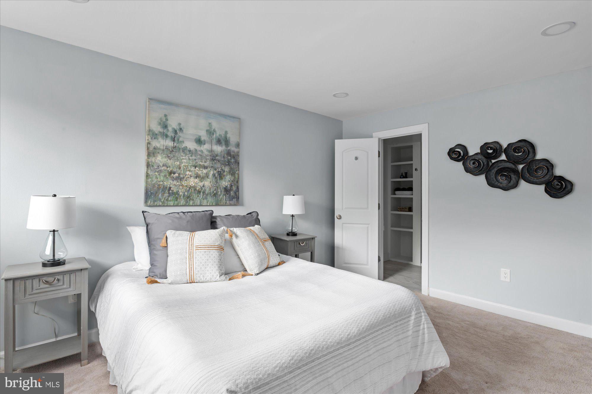 10853 Amherst AVENUE Unit: 1