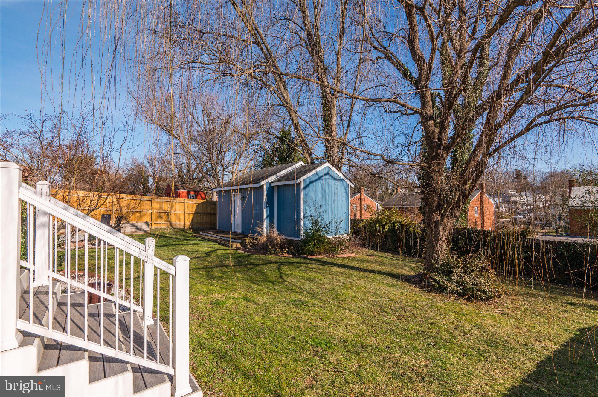 12105 Edgemont Street