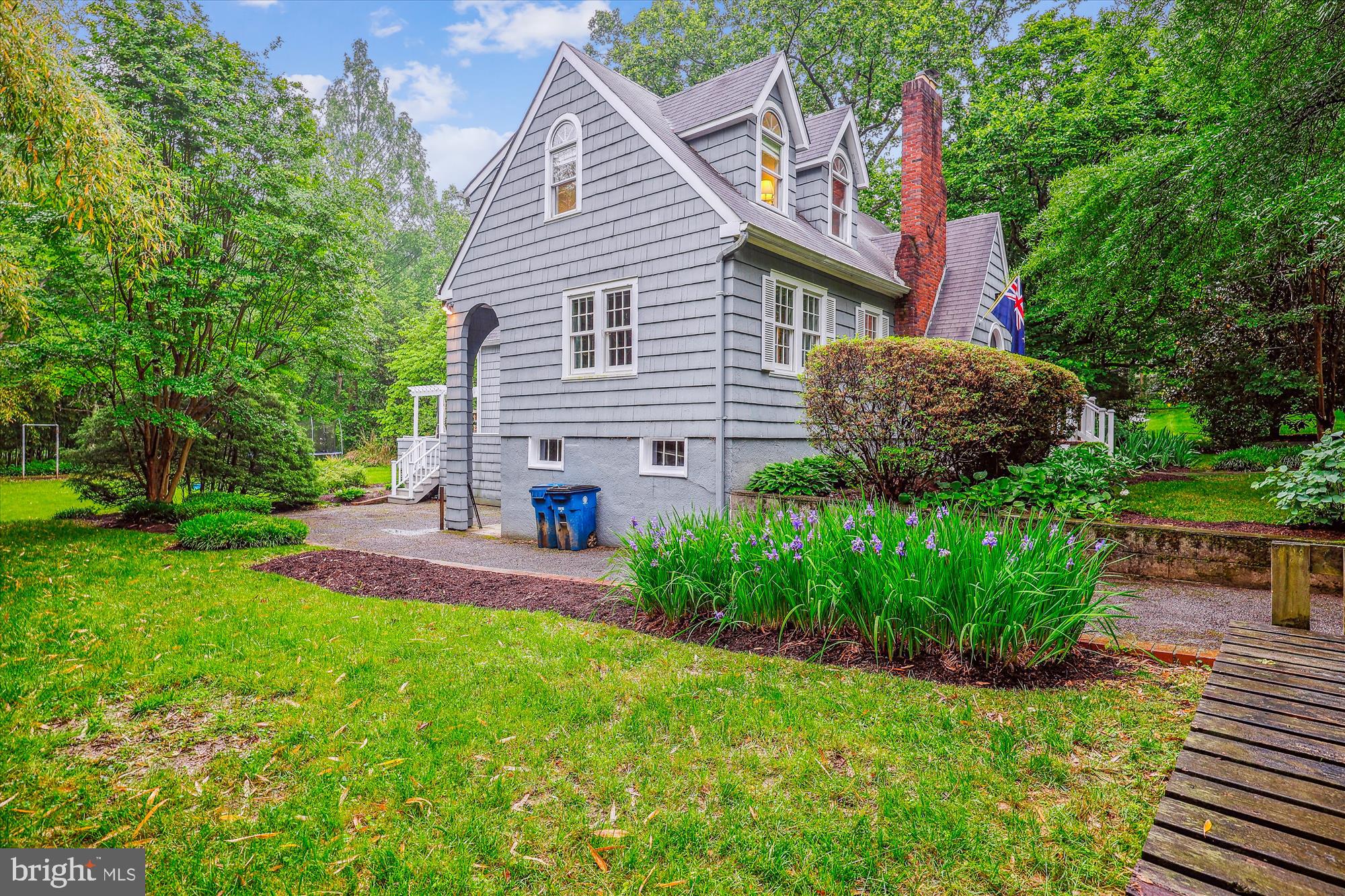 4921 Cumberland Ave
