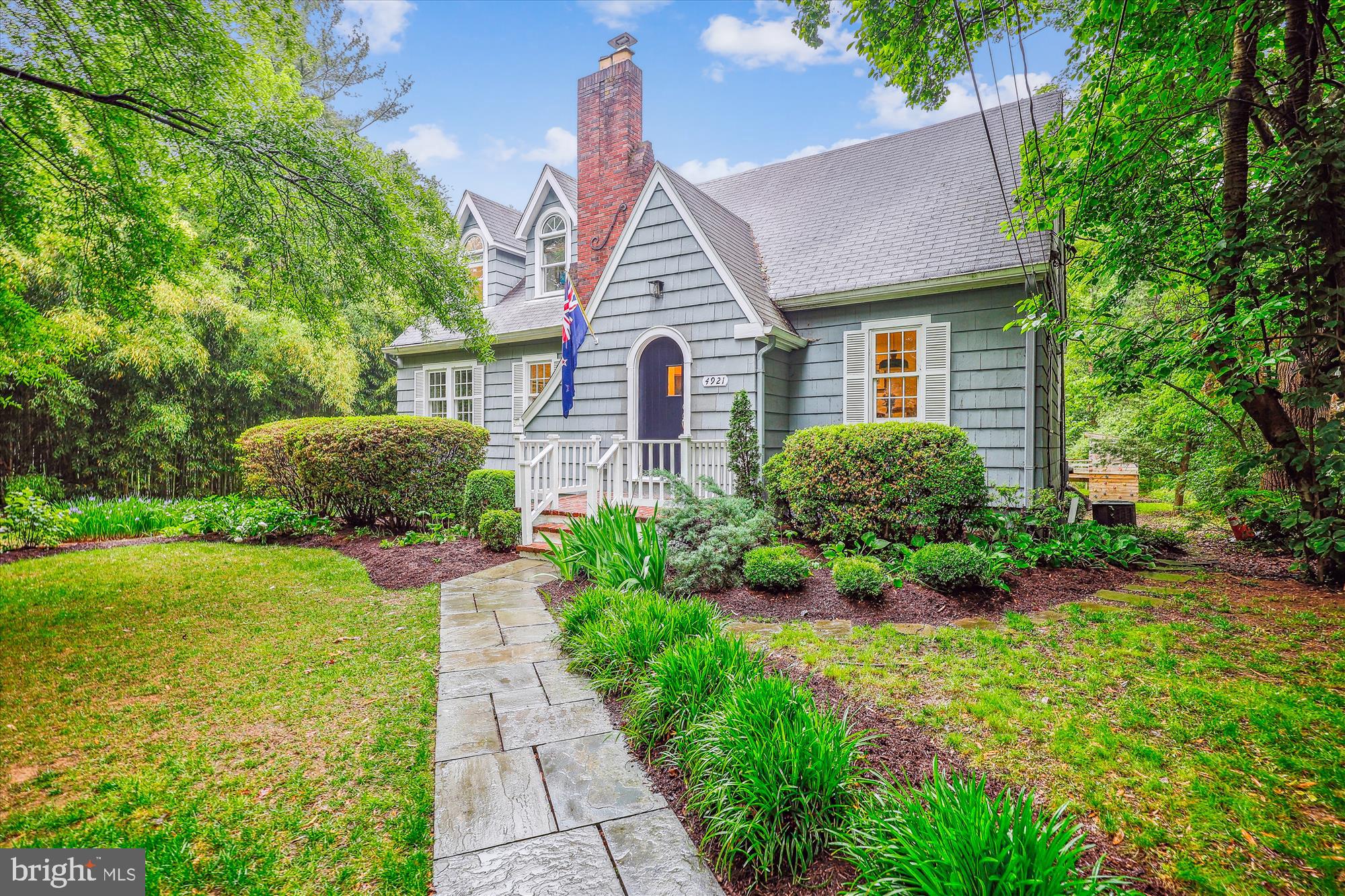 4921 Cumberland Ave