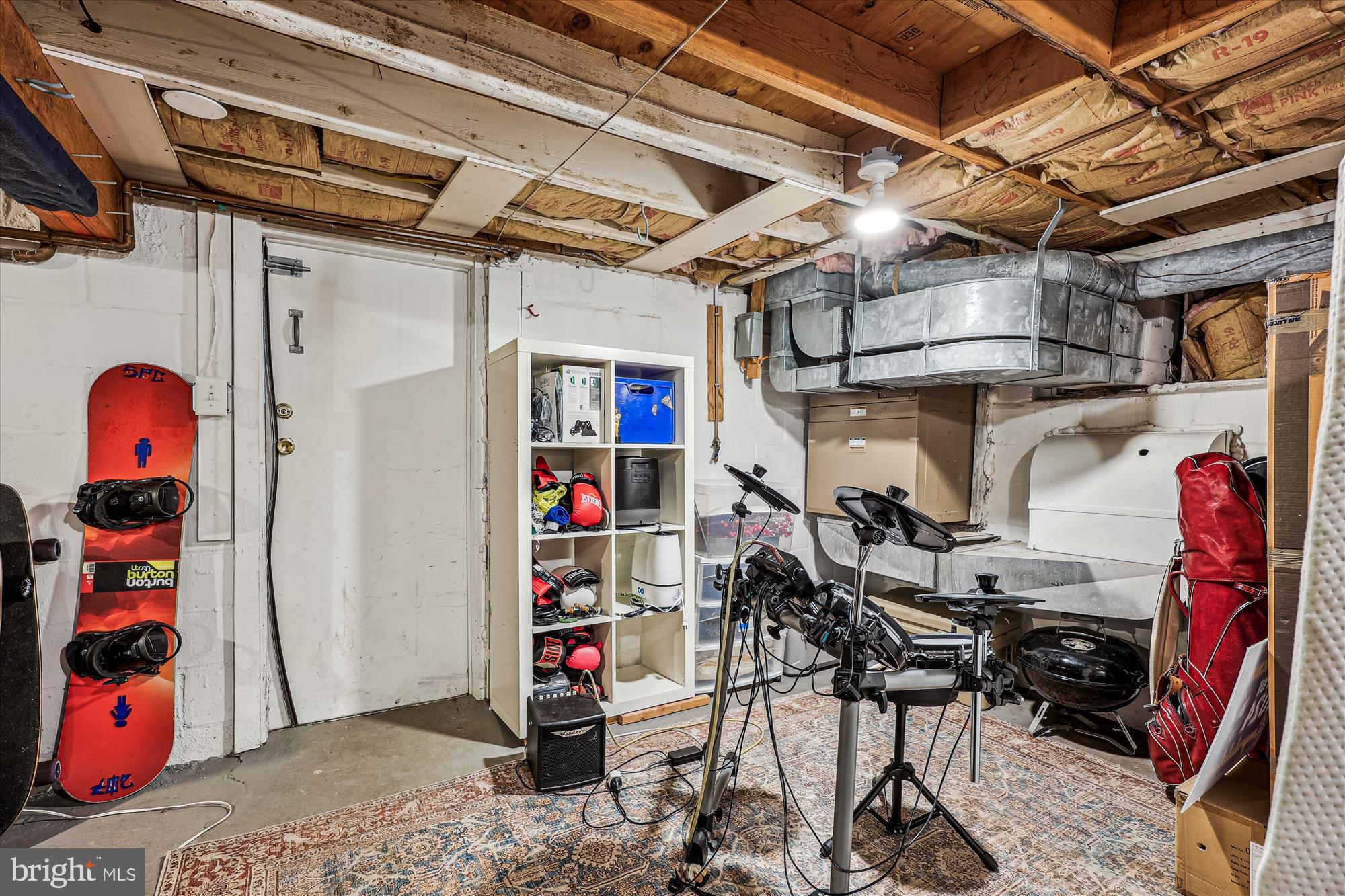 4921 Cumberland Ave