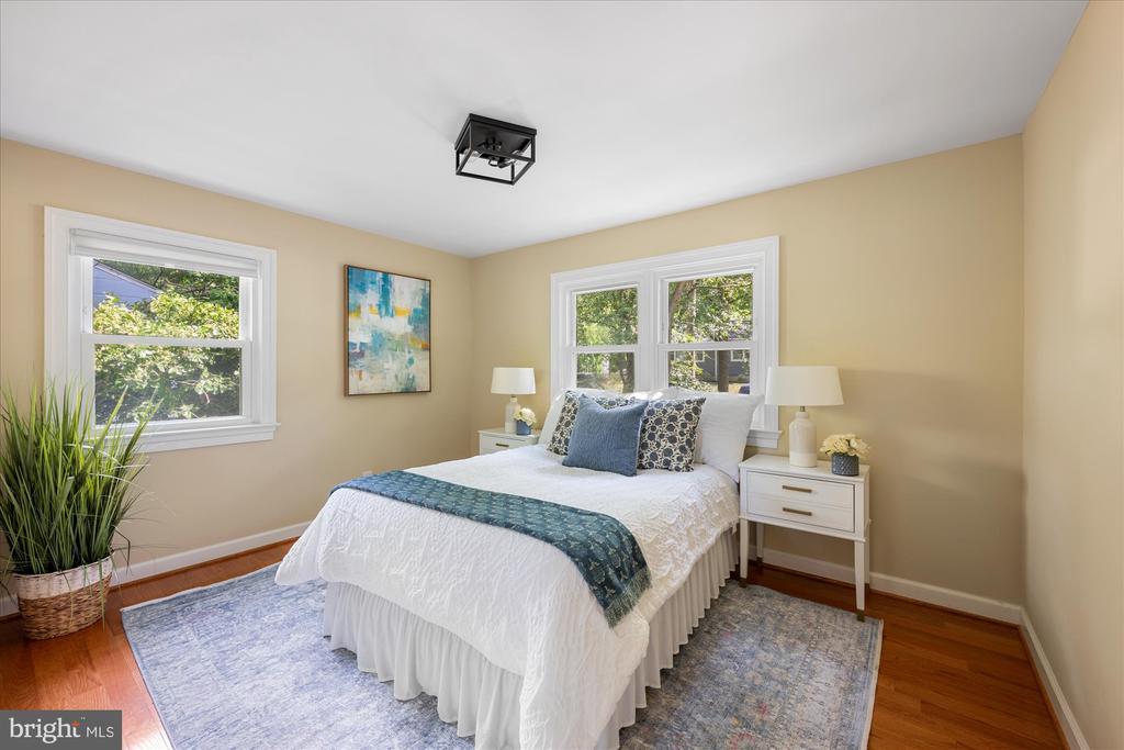 8 Grandin Cir