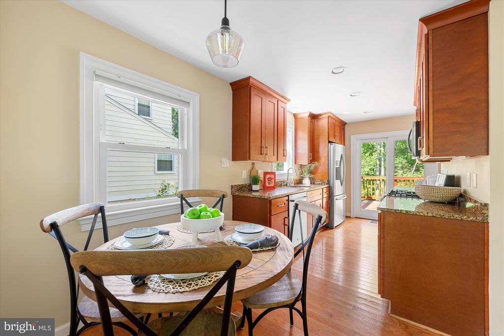 8 Grandin Cir
