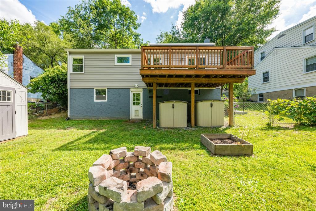 8 Grandin Cir