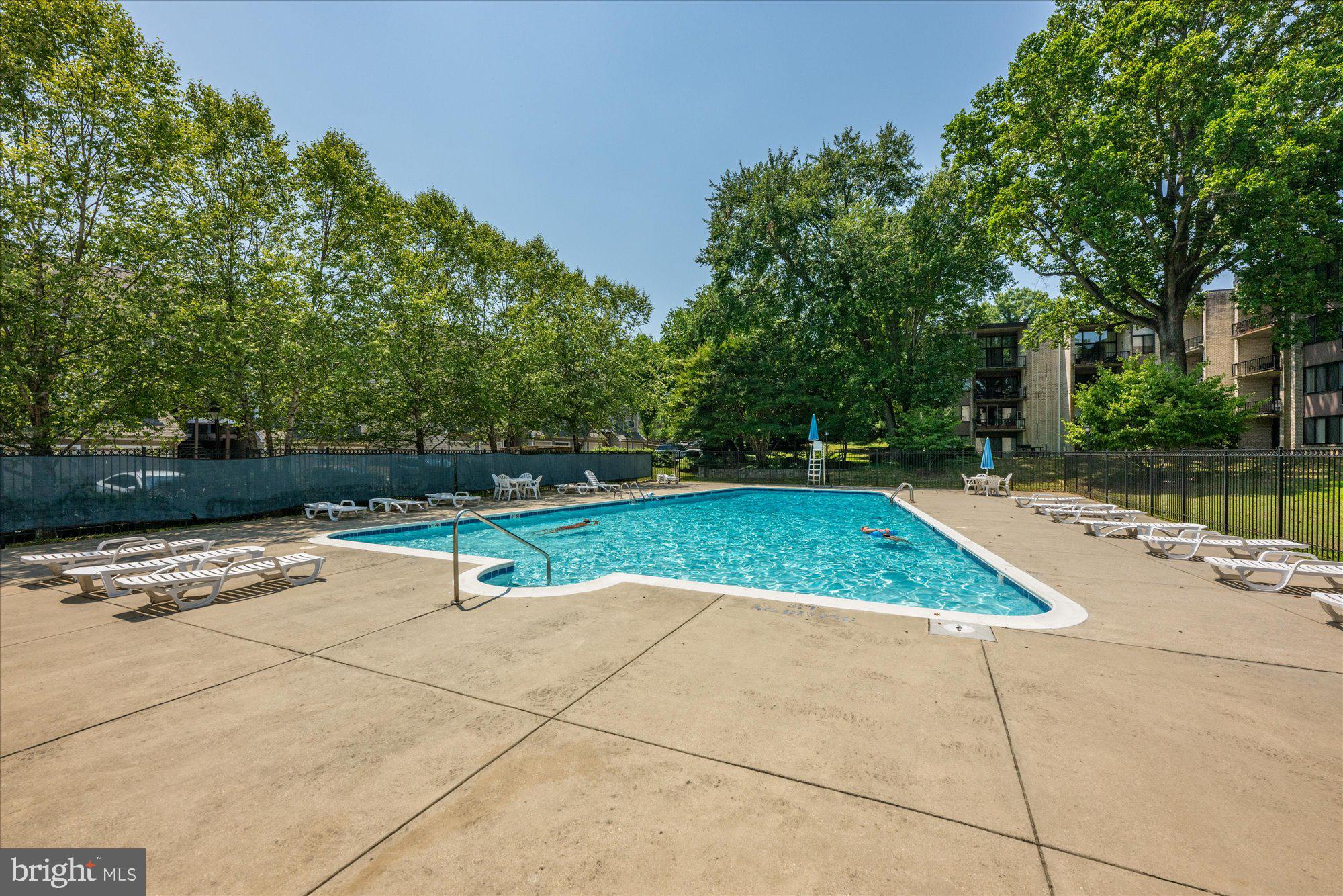 10853 Amherst Ave #201