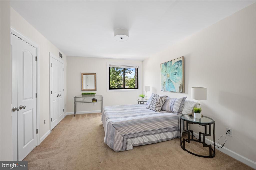 10853 Amherst Ave #201