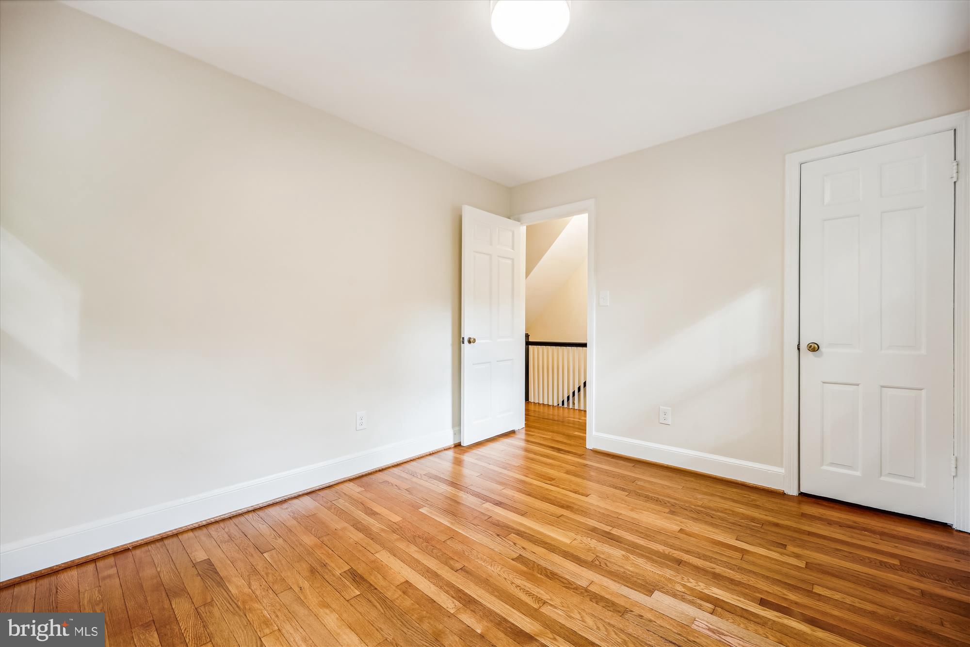 1502 Live Oak Dr