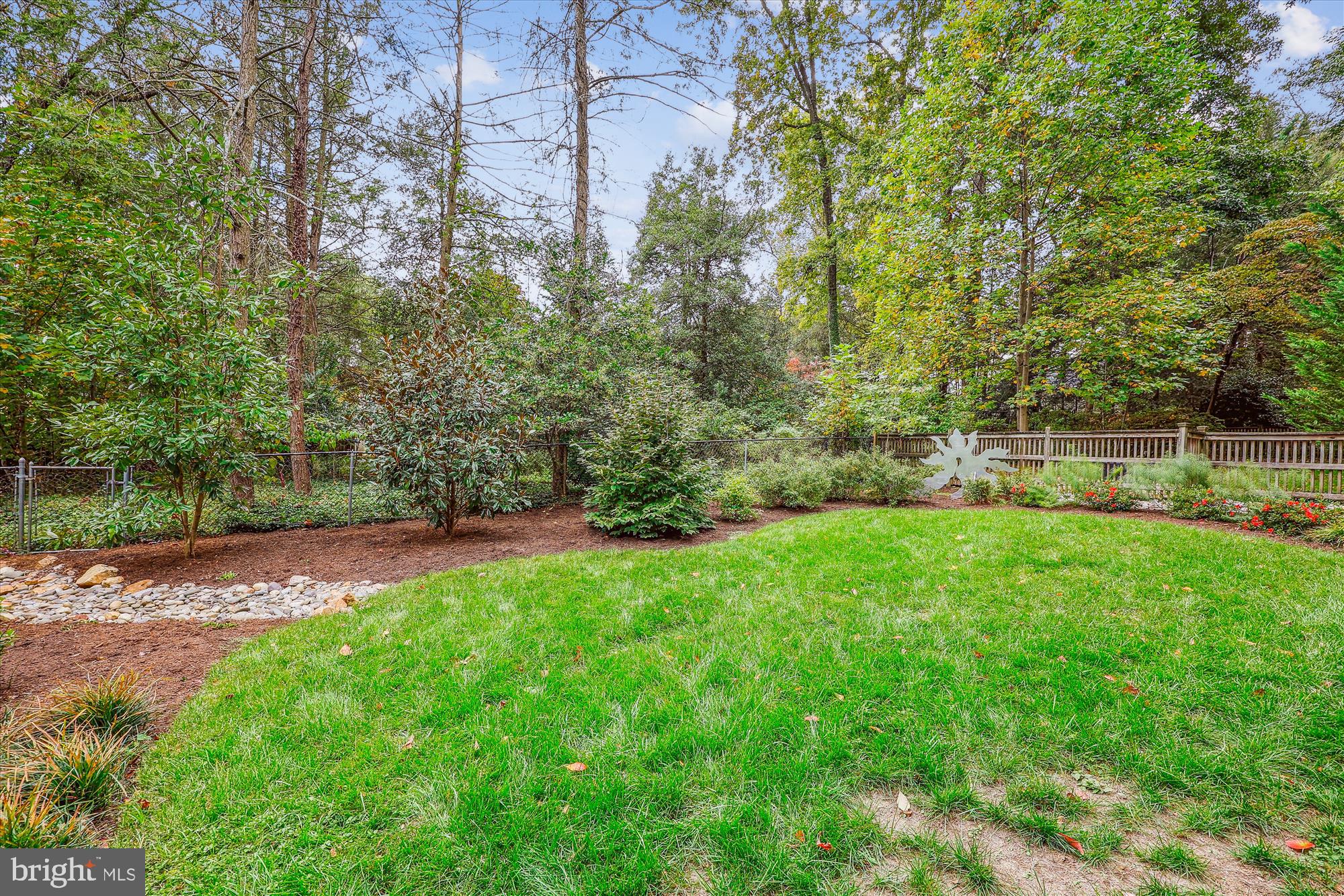 1502 Live Oak Dr
