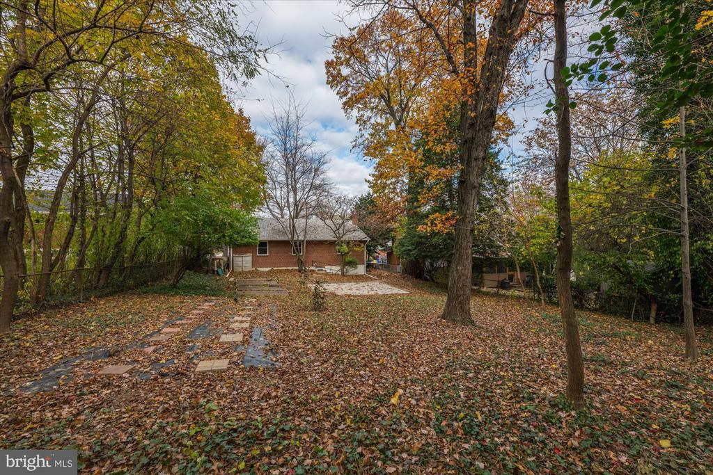 1706 Lansdowne Way