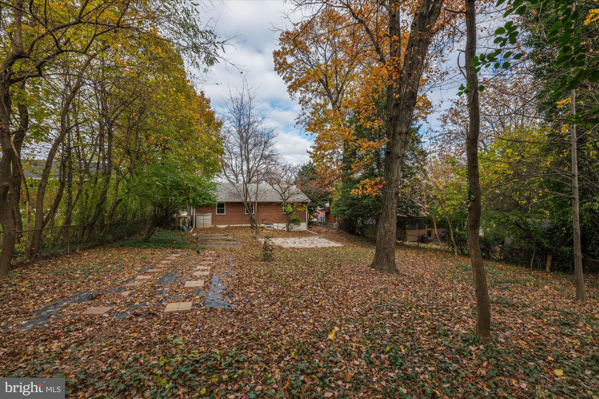 1706 Lansdowne Way