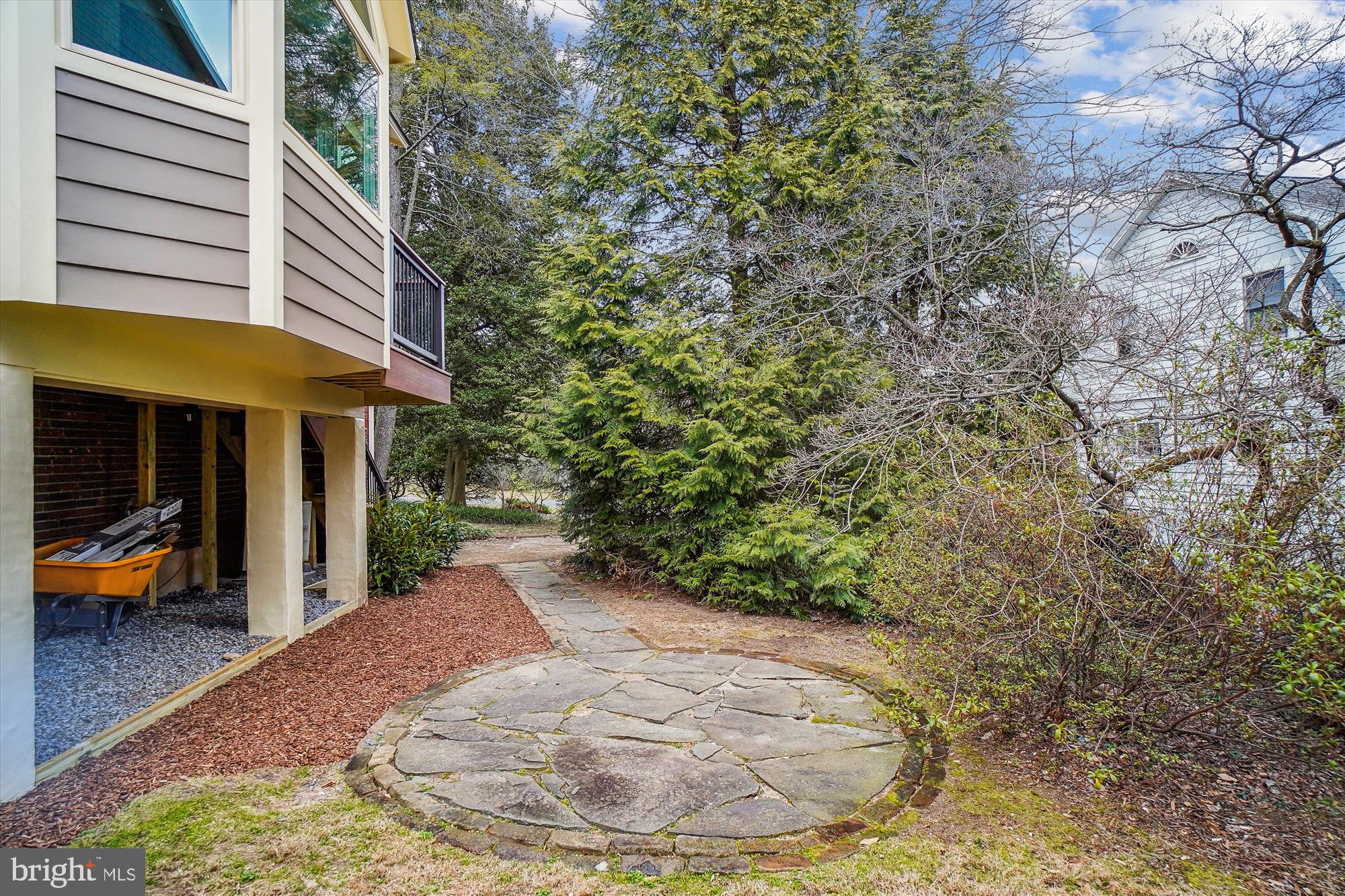 1500 Highland Dr