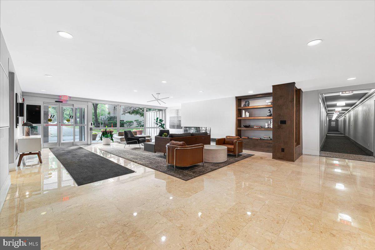 4977 Battery Ln #1-413