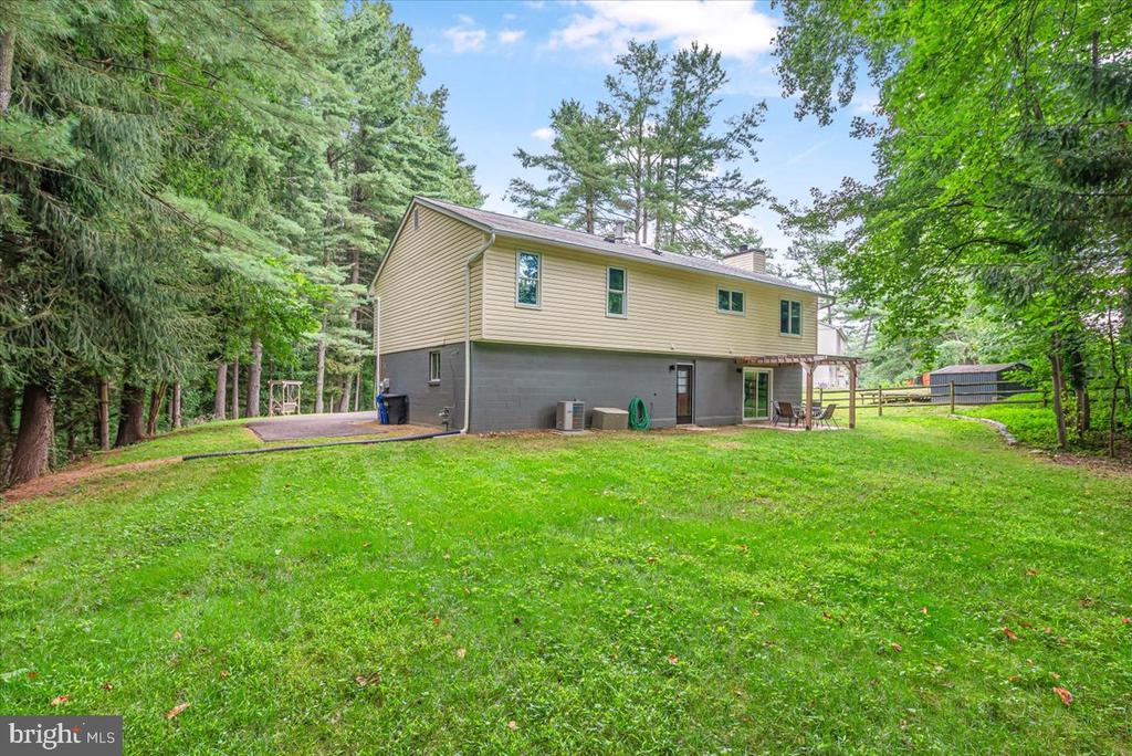 17620 Garrett Dr
