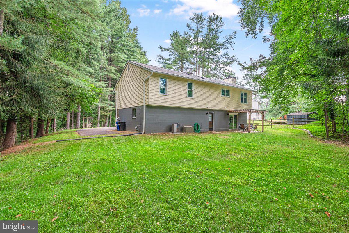 17620 Garrett Dr