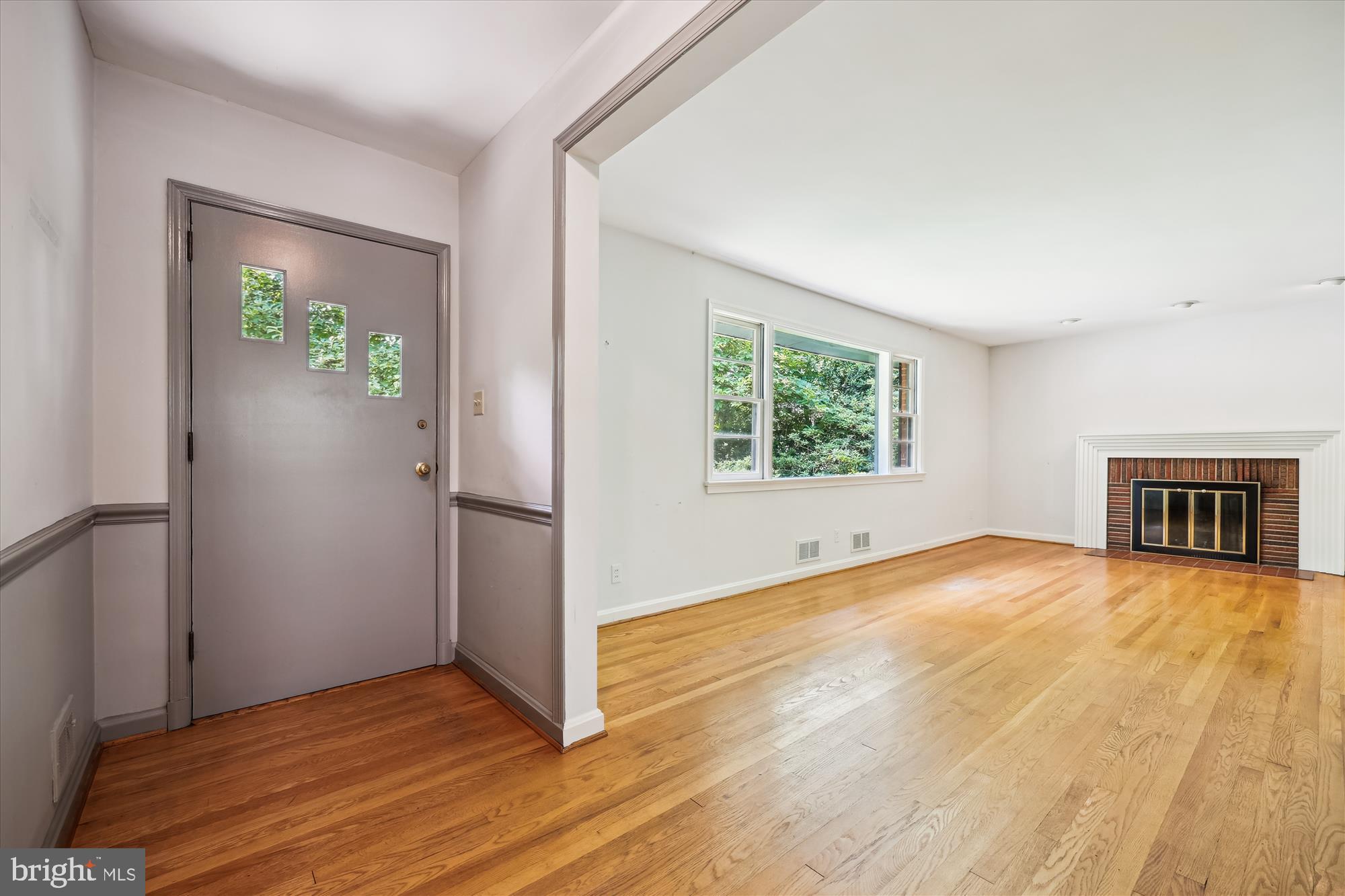 1305 Woodside Pkwy