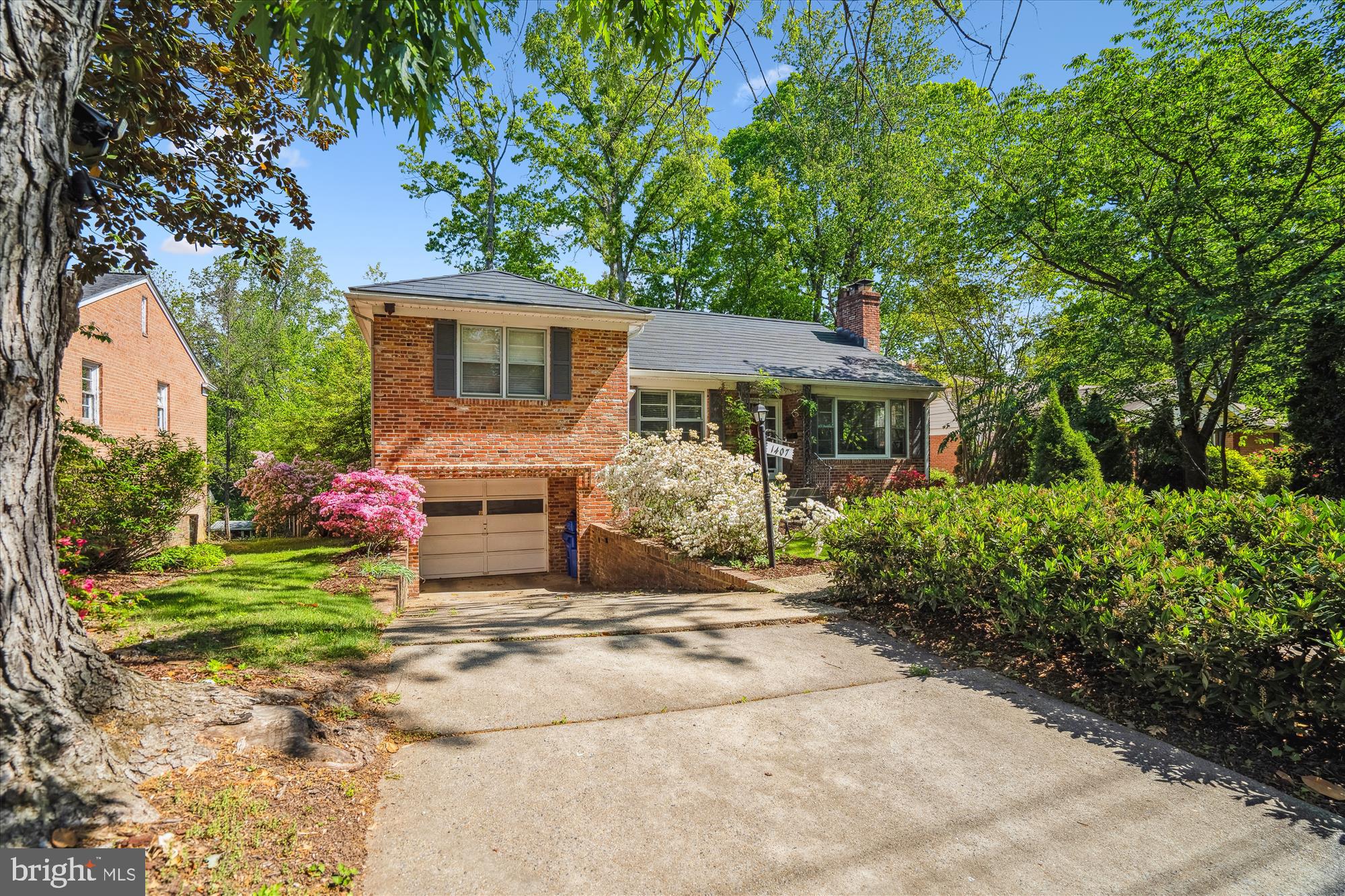 1407 Crestridge Dr