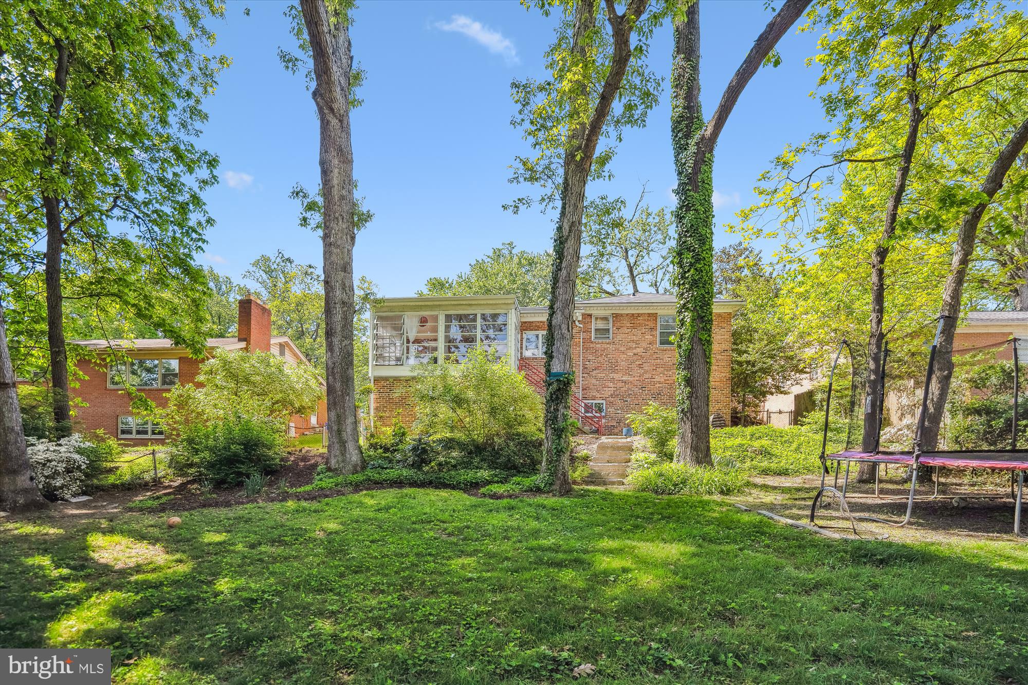 1407 Crestridge Dr