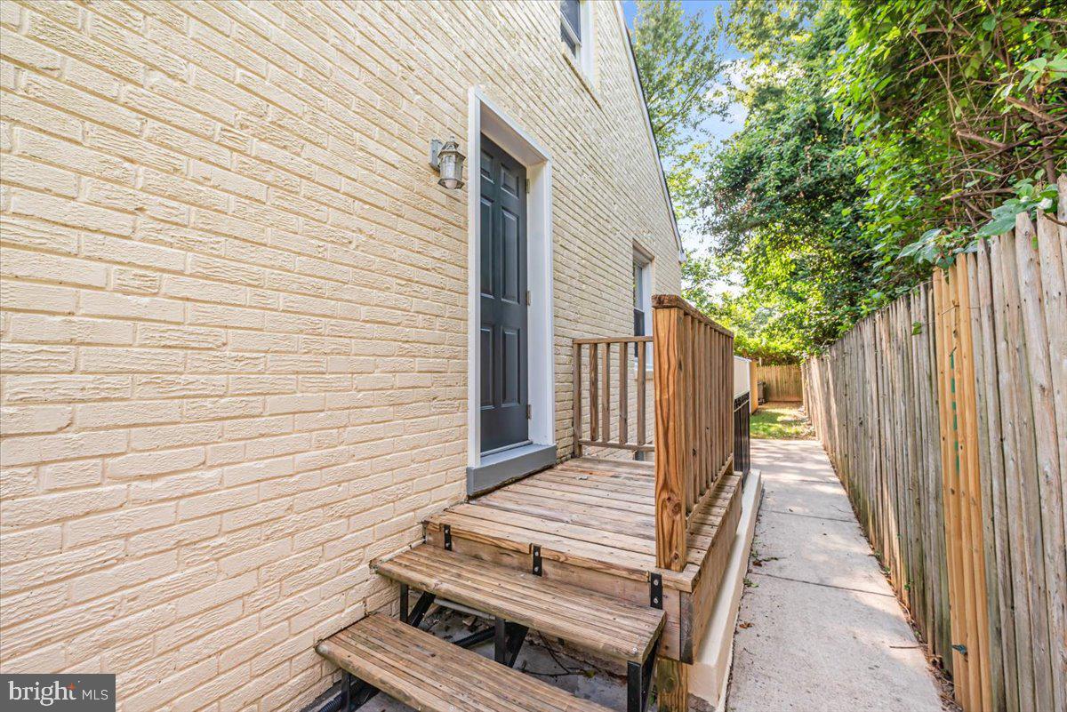 10112 Dallas Ave