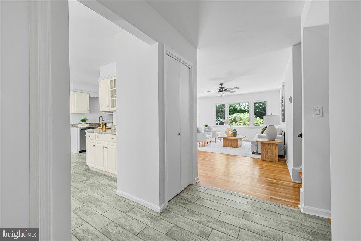 7605 WARBLER LANE