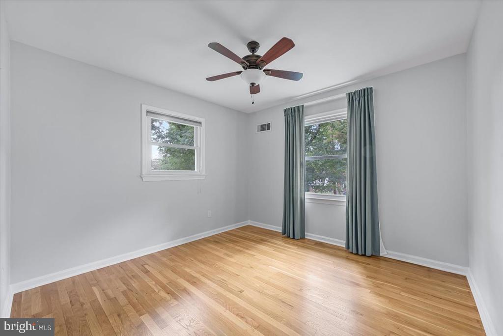 7605 WARBLER LANE
