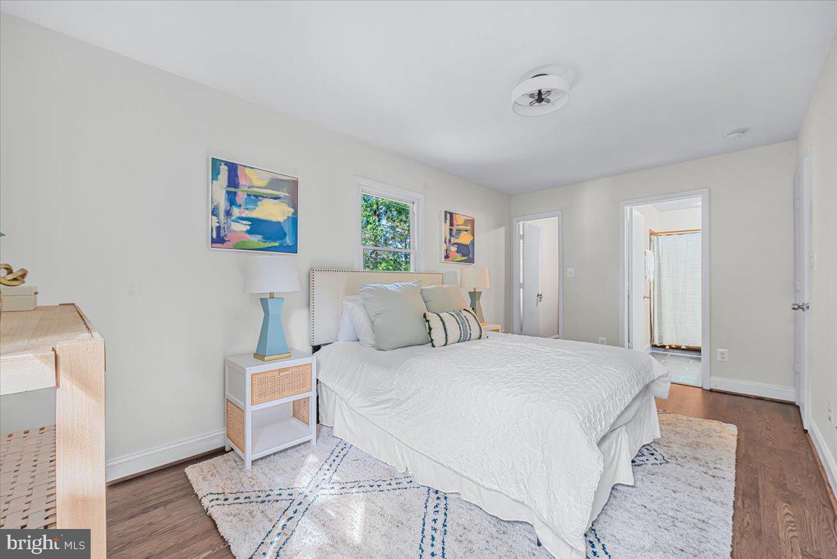 9805 GARDINER AVENUE