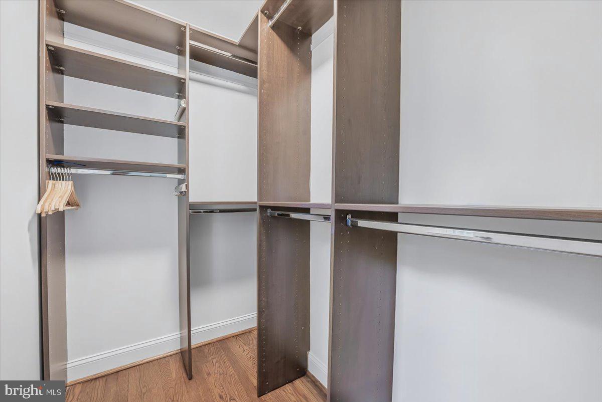 9805 GARDINER AVENUE